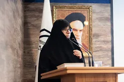 أكاديمية إیرانیة: إرتداء الحجاب مهمة لتعزیز نسق العفاف في المجتمع