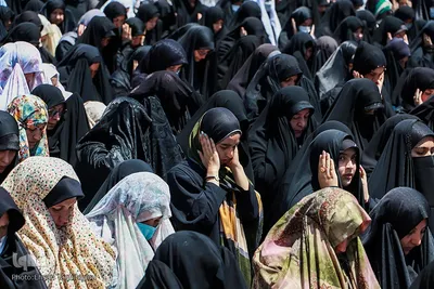 حسینیه ایران؛ نماز ظهر عاشورا در زنجان‎‎