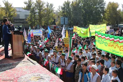 راهپیمایی یوم‌الله ۱۳ آبان در ملایر