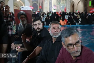 آئین بزرگداشت ولی‌امر مسلمین و مرجع شیعیان جهان حضرت آیت‌الله العظمی امام سیدعلی حسینی خامنه‌ای(ره) و شهدای خانواده رهبر معظم انقلاب در مسجد امام خمینی(ره) سمنان