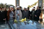 جشن مبعث و گلباران مزار شهدای انقلاب در گلستان شهدای اصفهان