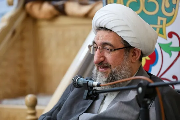 آیین تجلیل از پیرغلامان حسینی شبستر