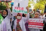 تجمع پرشور دانشگاهیان علوم پزشکی شیراز در محکومیت جنایات رژیم صهیونیستی‎