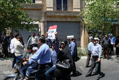 تشییع پیکر مطهر شهدای حادثه تروریستی تهران