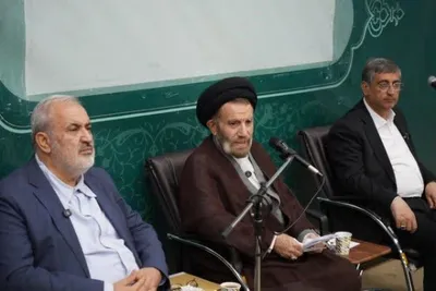 دیدار وزیر نیرو با نماینده ولی‌فقیه در لرستان