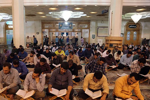 حلقه‌های قرآنی رمضان؛ میزبان زائران فاطمی
