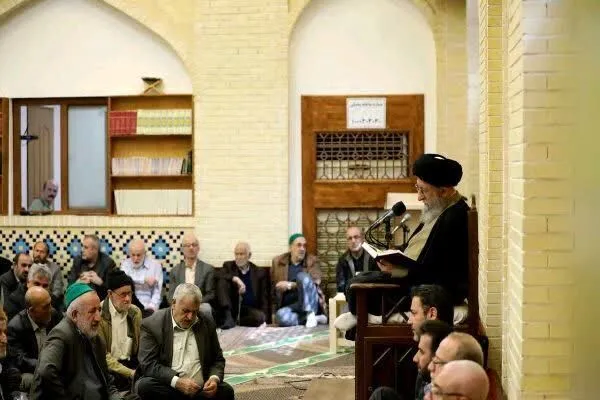 دنیا برای متقین نردبان تعالی و کمال است
