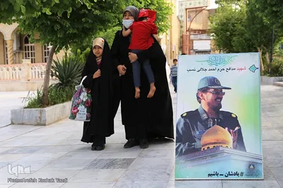 دهه هشتادی‌ و نودی‌ها در نماز عید فطر