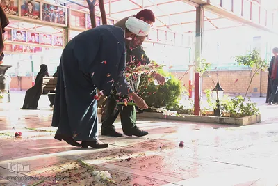 مراسم گلباران و عطرافشانی مزار مطهر شهدا در قم