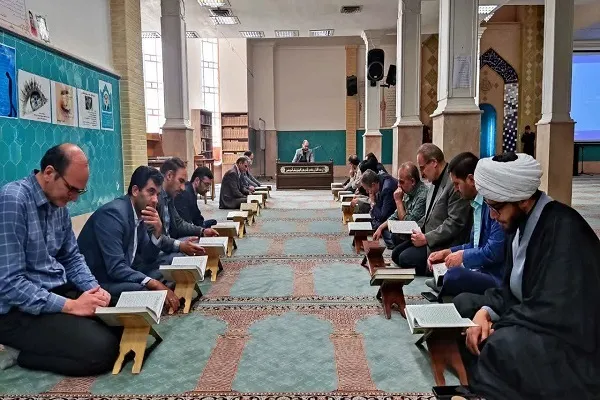 برپایی کرسی تلاوت قرآن در جهاد دانشگاهی استان مرکزی