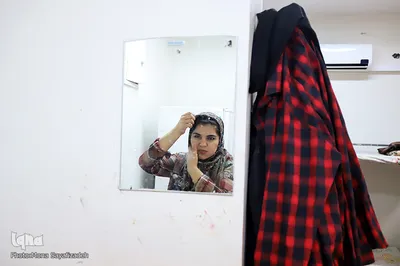 پس از کلاسها دانشجویان برای تفریح یا تهیه مایحتاج خود به بیرون از خوابگاه می‌روند.