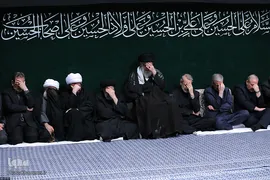 دومین شب عزاداری حضرت اباعبدالله الحسین (ع) در حسینیه امام‌خمینی(ره)