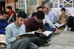کرسی تلاوت مجمع قاریان و حافظان قرآن یزد‎