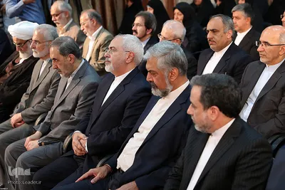 دیدار وزیر امور خارجه، سفیران و مسئولان نمایندگی‌های ایران در خارج از کشور با رهبر انقلاب
