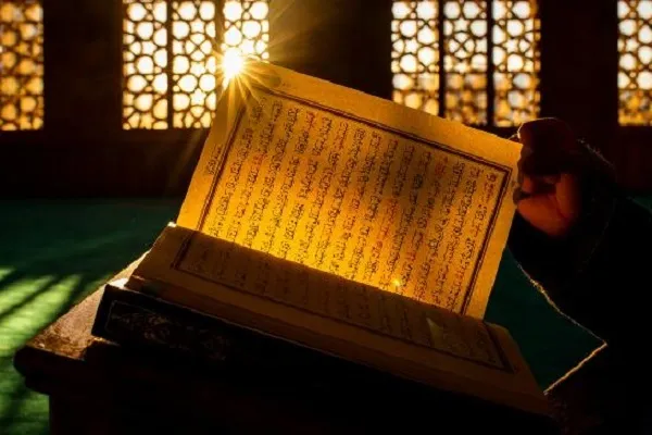 İsveç'te Kur'an-ı Kerim yakılmasına tepki olarak 40 ülkede hatim okundu