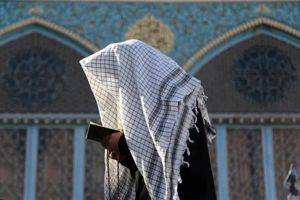 Libu-libong mga Muslim ang Nagrerehistro para sa Itikaf sa Dambana ng Imam Reza