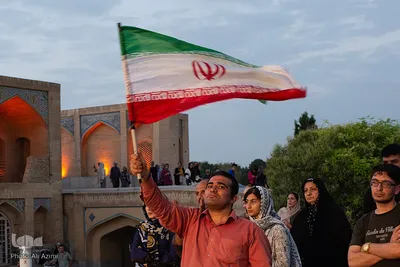 تنور داغ انتخابات در ساعات پایانی رأی‌گیری در اصفهان