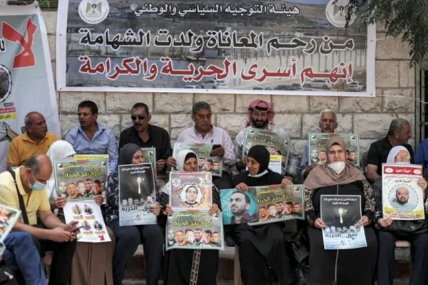 1,400 tahanan Palestin akan mogok lapar