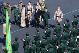 مراسم مشترک دانش‌آموختگی دانشجویان دانشگاه‌های افسری نیروهای مسلح با حضور فرمانده کل قوا
