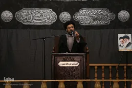 آیین سنتی شمع گردانی در حرم حضرت معصومه(س)