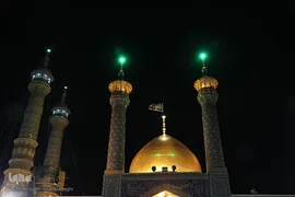 حال و هوای حرم بی بی حضرت معصومه(س) در شب شهادت پدر بزرگوارشان