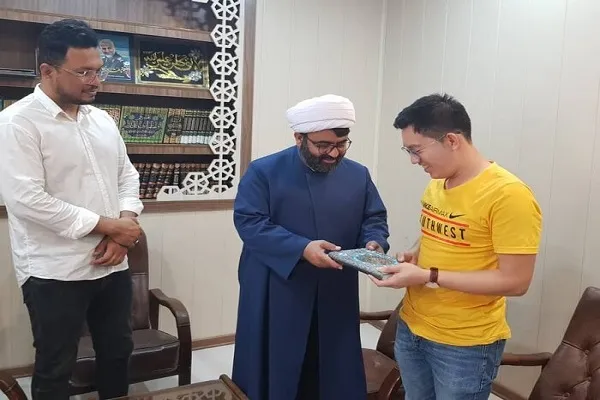 تشرف جوان چینی به دین اسلام در قشم