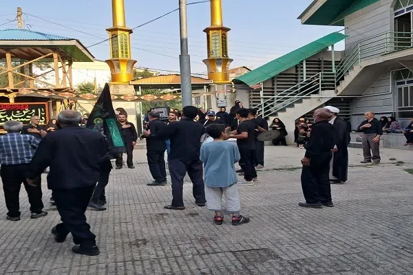 علم گردانی عزای سرور و سالار شهیدان کربلا در سنگده ساری