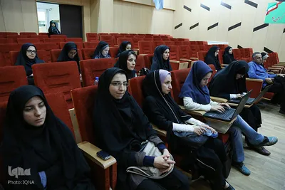 نشست هم اندیشی«اقتصاد مقاومتی، اقدام و عمل از زبان رسانه»
