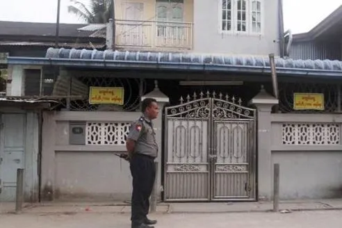 মিয়ানমারে দুটি মাদ্রাসা বন্ধ্যের প্রতিবাদ করল মুসলমানেরা