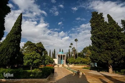 سعدیا مرد نکونام نمیرد هرگز