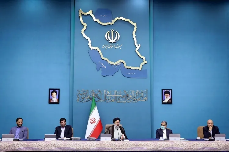 دشمن جنگ ترکیبی را برای مقابله با ایران قوی بکار گرفته است