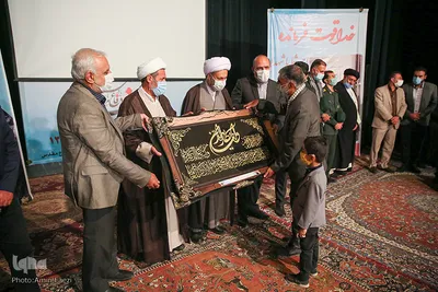 آئین رونمایی از کتاب "استهبان در دفاع مقدس" در استهبان