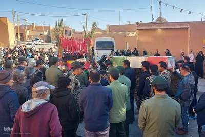 تشییع پیکر شهید گمنام دفاع مقدس در انارک