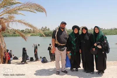 پیاده روی خانوادگی
