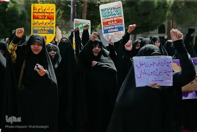 تجمع طلاب حوزه علمیه قم در محکومیت هتک حرمت به قرآن