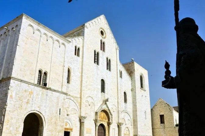 El Cuarto Emir y la inacabada Universidad Islámica de Bari