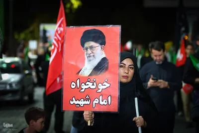 اجتماع مردمی «لبیک‌ یا خامنه‌ای» در اصفهان