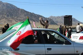 نسل به نسل با انقلاب
