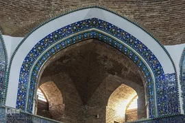 مسجد کبود تبریز از برجسته‌ترین نمونه‌های معماری اسلامی