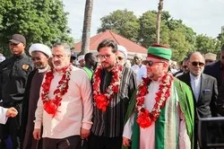 إقامة محفل قرآني كبير في تنزانيا بحضور قراء إیرانیین + صور و فیديو