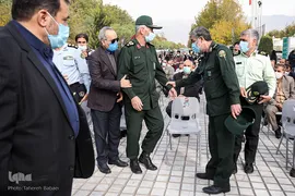 آیین تکریم خانواده معظم شهید احراز هویت شده