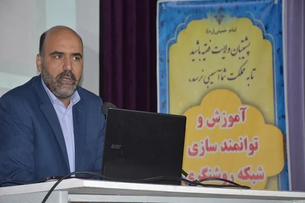 تاریخ انقلاب مملو از حماسه‌های درخشان است