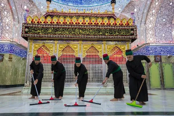Hz Abbas (a.s) Türbesi gülsuyu ile yıkandı