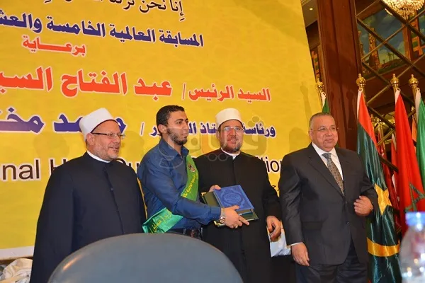 قارئ مصري: تربيت بمدرسة 
