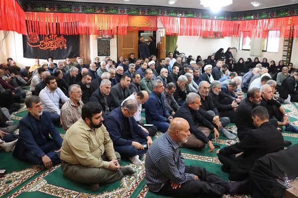حضور در تشییع رهبر شهید، بهترین پاسخ به دشمنان و نشانه زنده بودن و پویایی انقلاب است