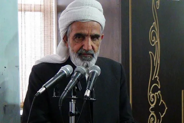 دوری از علوم معنوی جامعه را به زوال می‌کشاند