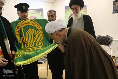 کاروان زیر سایه خورشید در منزل شهید لاریجانی