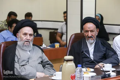 مراسم رونمایی از کتاب «مهر و ماه»