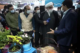 بازدید حجت الاسلام «محمدی گلپایگانی» از نمایشگاه دستاوردهای اجتماعی رزمایش همدلی برکت ستاد اجرایی فرمان امام(ره)