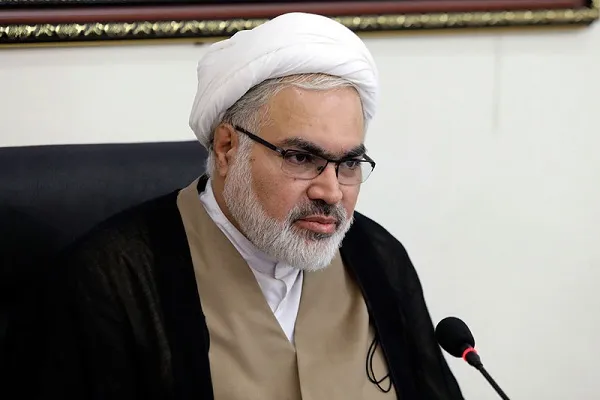 دفاع با نیت الهی مشروعیت می‌یابد